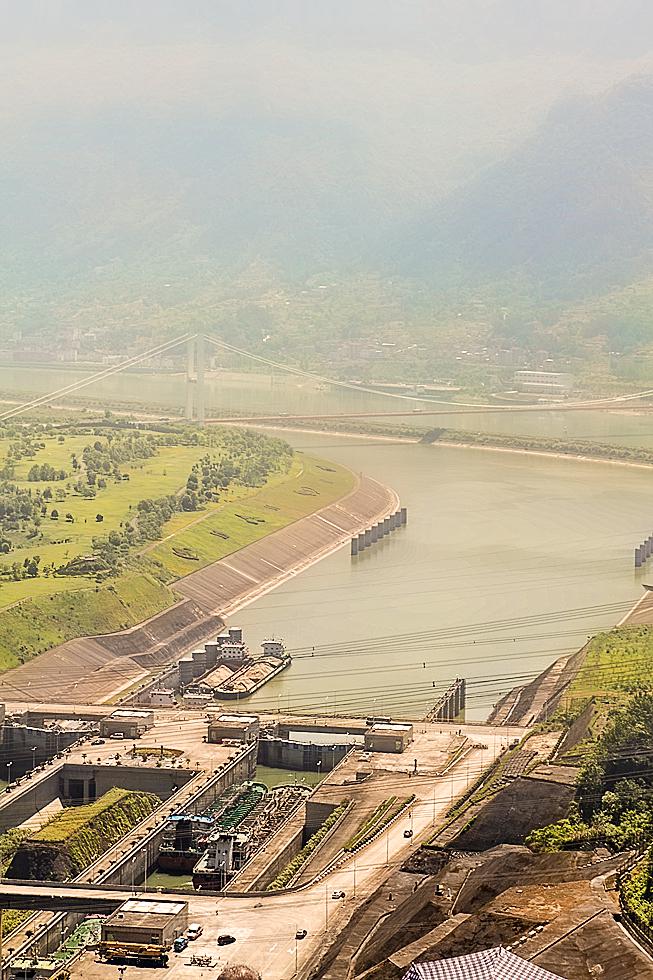 Yichang, la presa de las tres gargantas, el ascensor del comienzo